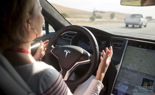 特斯拉升级Autopilot自动驾驶系统 配超声波传感器