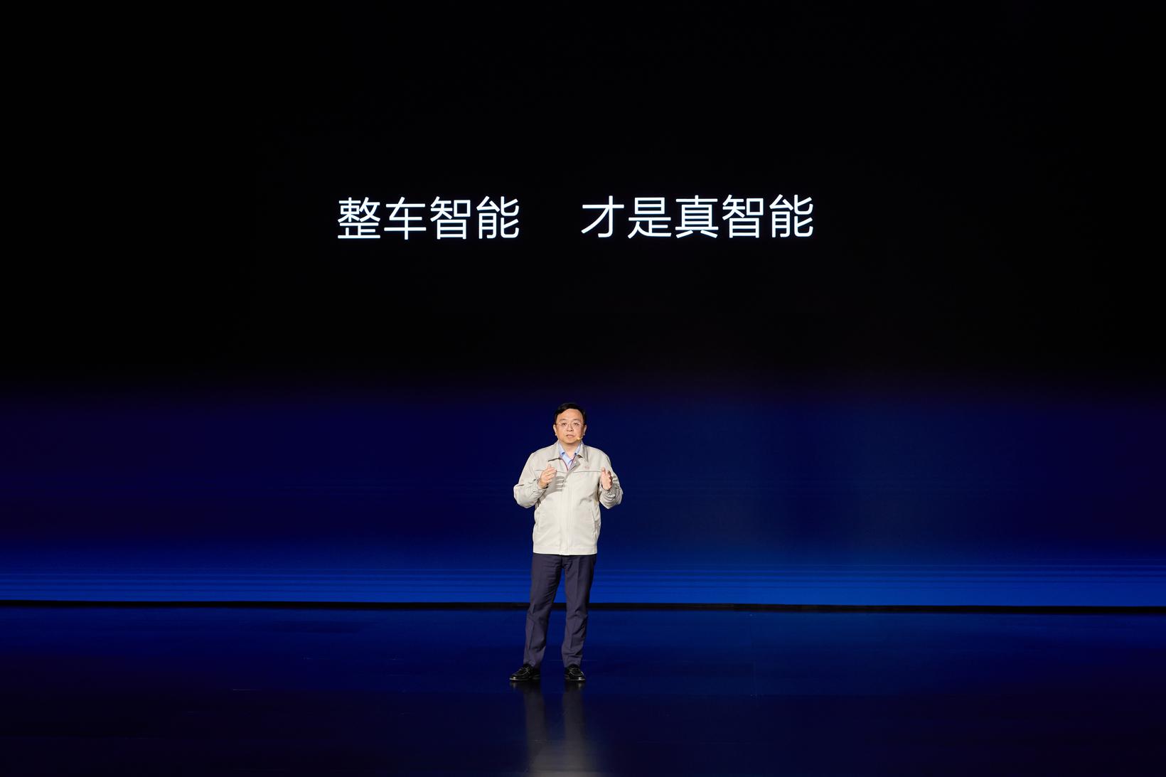 晓莺说：中国车企风云录 | 进击者比亚迪