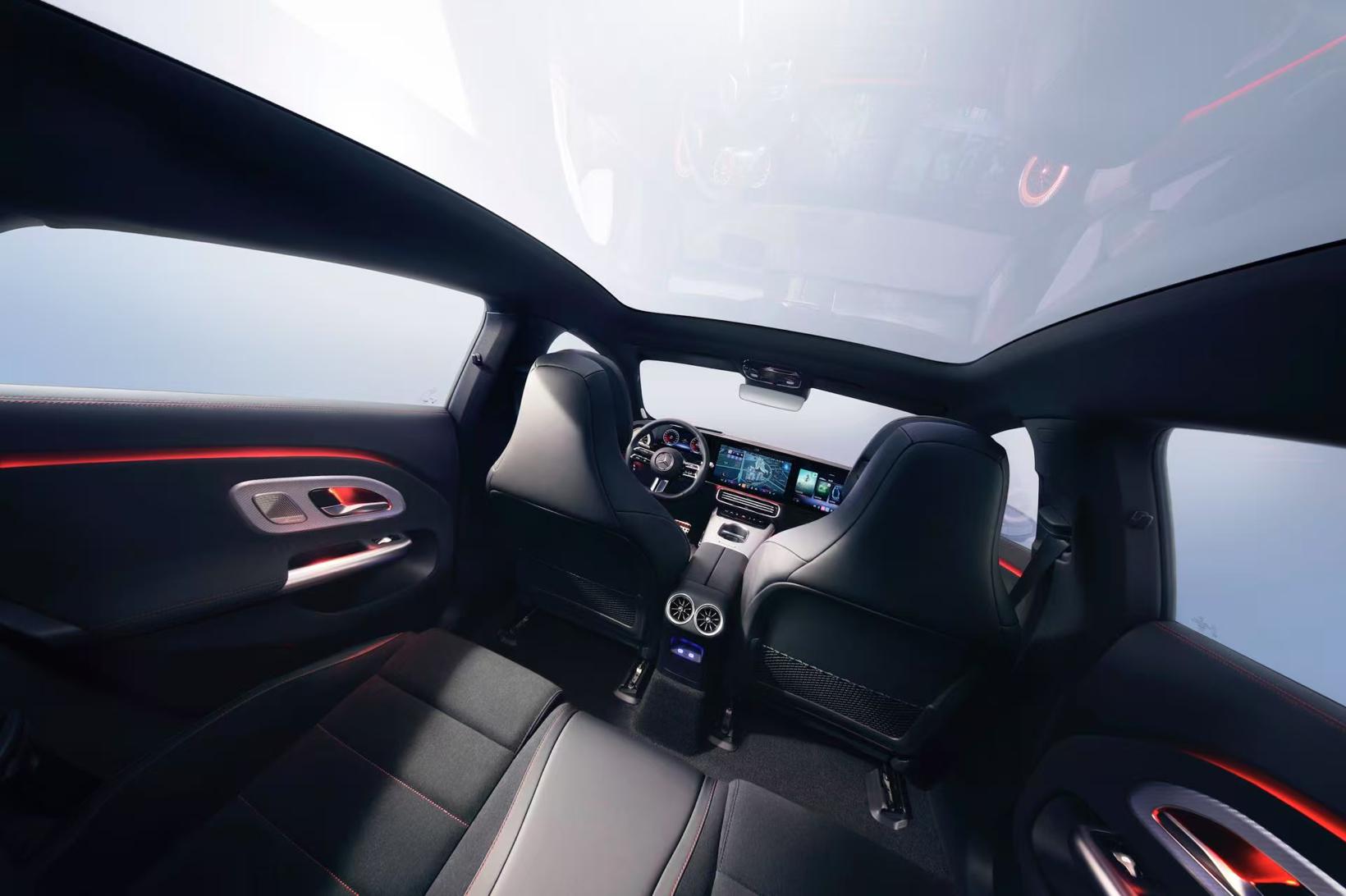 梅赛德斯-奔驰全新纯电长轴距CLA、Vision V概念车亮相