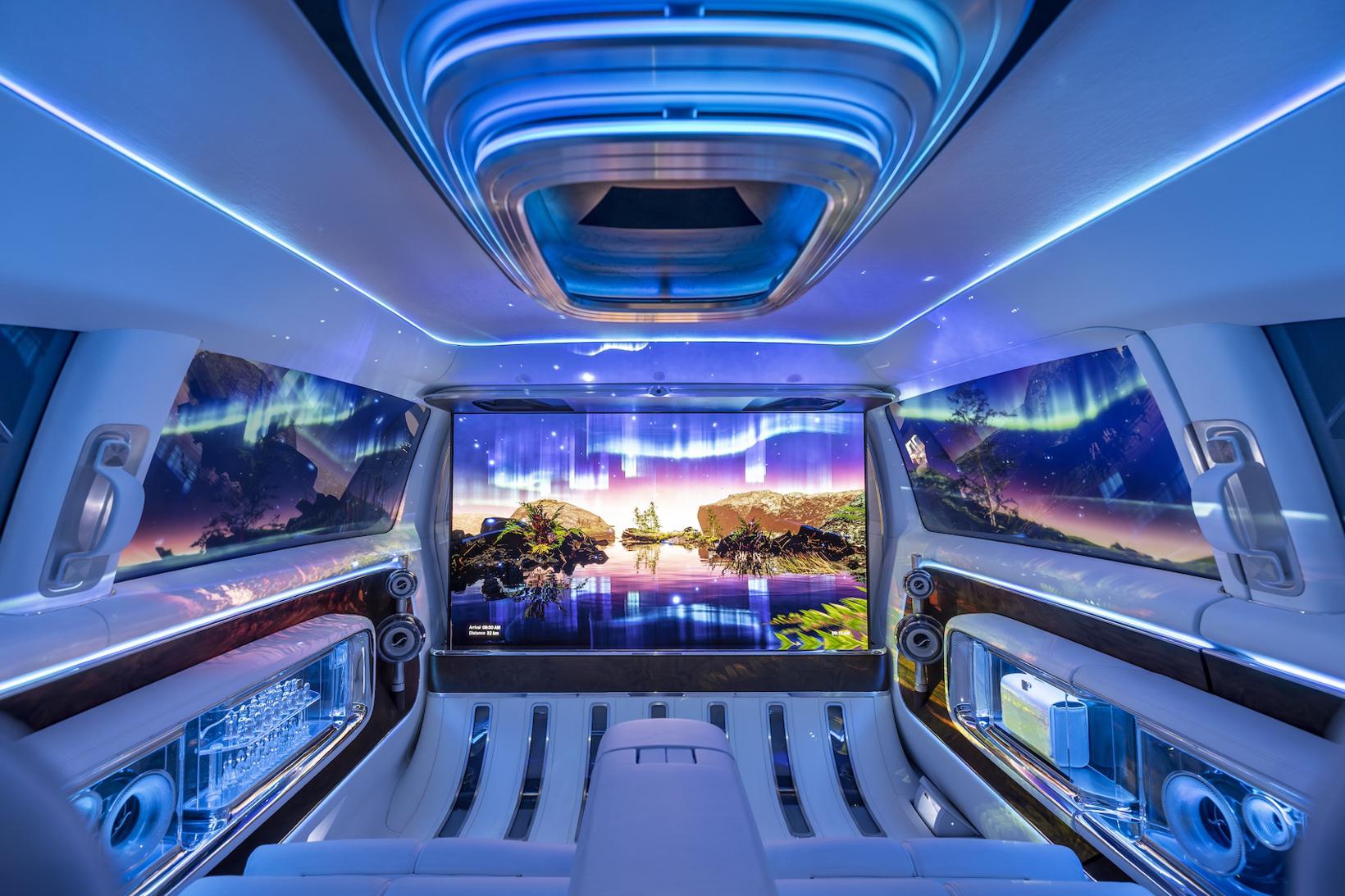 梅赛德斯-奔驰全新纯电长轴距CLA、Vision V概念车亮相