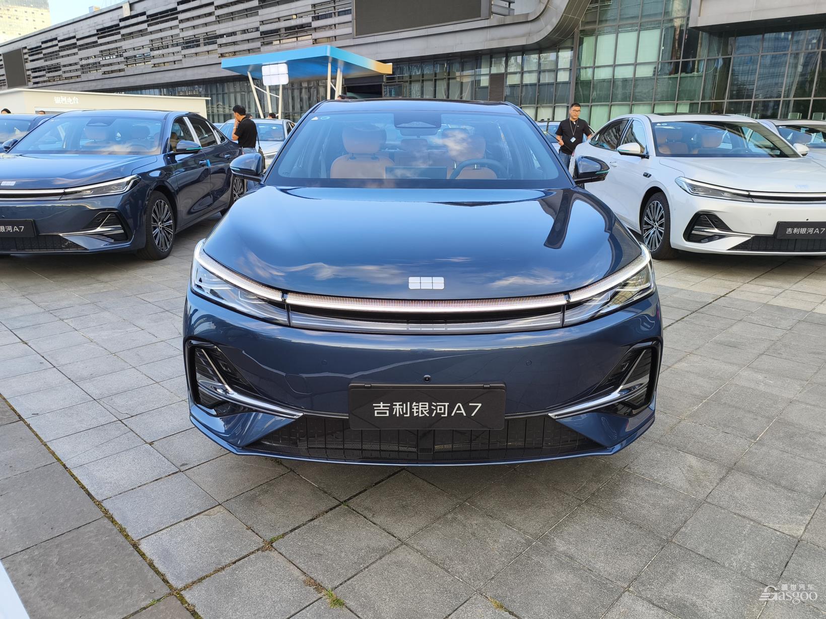 又一爆款？吉利银河A7上市，仅8万元