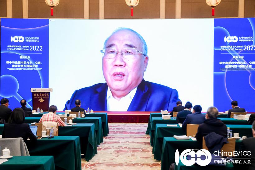 中国气候变化事务特使解振华：我国电动汽车及相关产业应积极参与国际竞争中去
