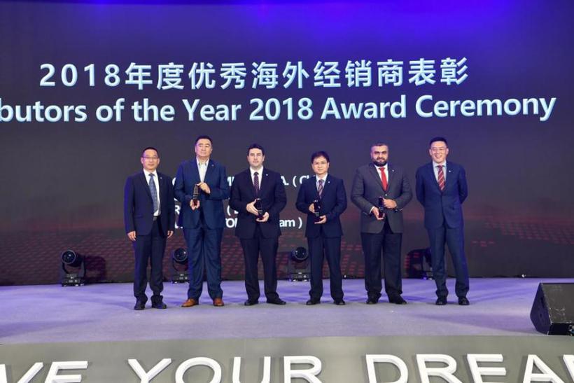 晓莺说：中国车企风云录｜梦想家东风（下篇）