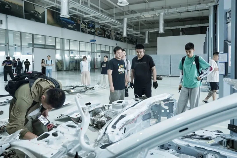 电动汽车能和油车一样可靠吗？