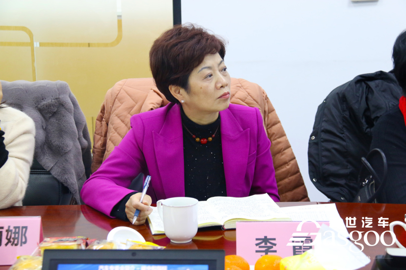 市委统战部二级巡视员、市欧美同学会党组书记李霞一行到访上海市欧美同学会嘉定分会汽车专委会进行调研工作