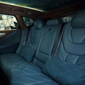 全新BMW XM全球首发，高性能旗舰SUV预售236万！