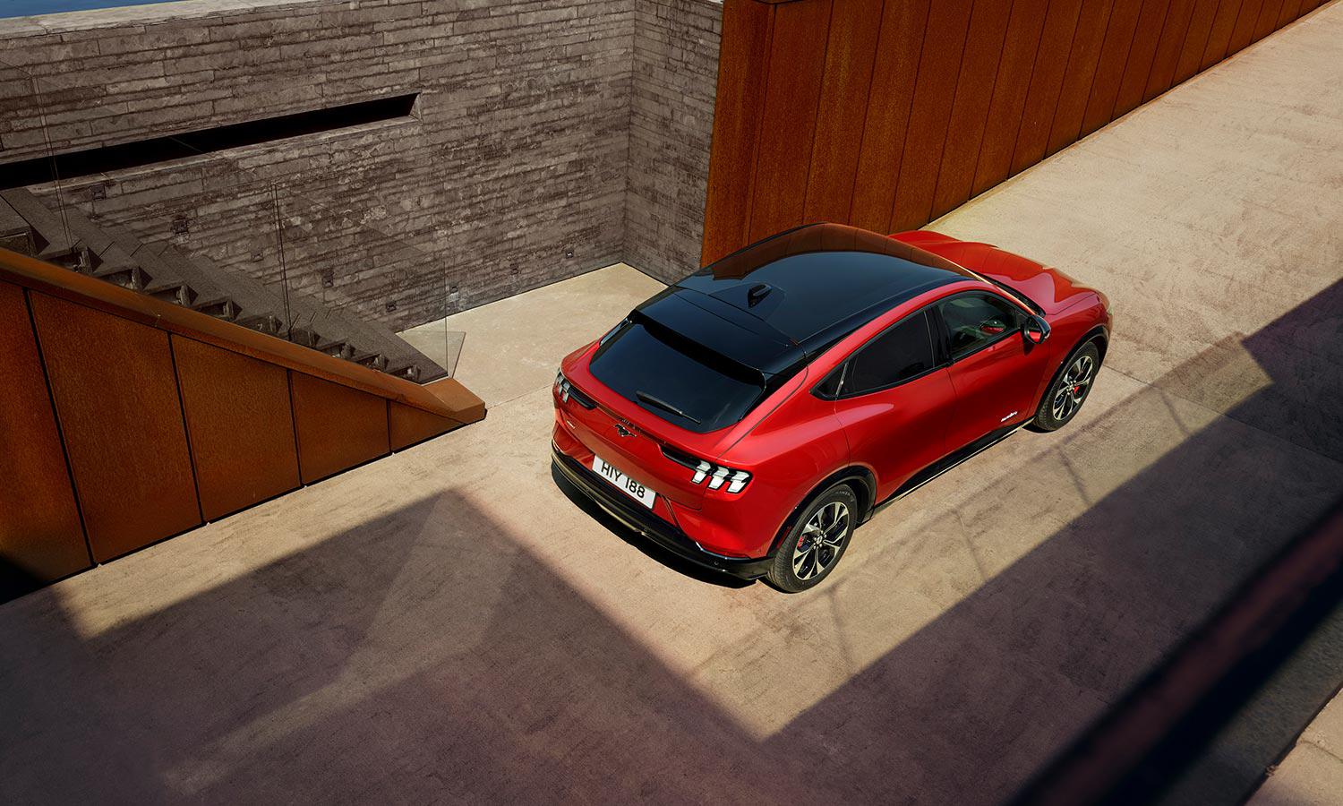 价格战升级！福特Mustang Mach-E紧跟特斯拉降价