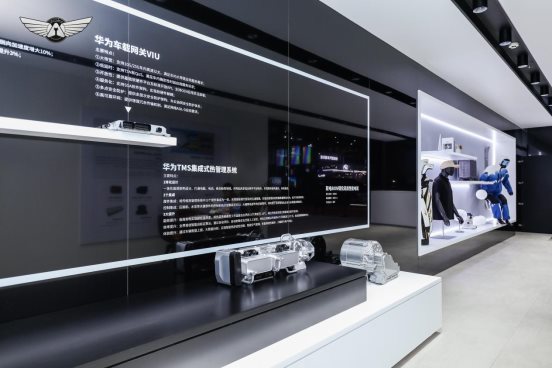 同级唯一！远航汽车登陆上海车展  超豪华纯电新旗舰Y6、H8开启预订