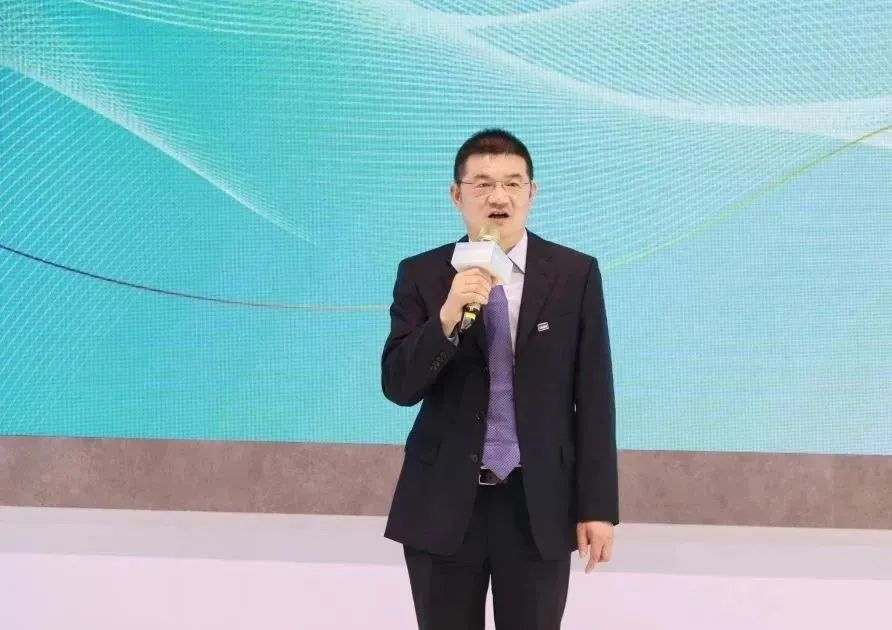 SAGW双产品品牌亮相2023上海国际车展