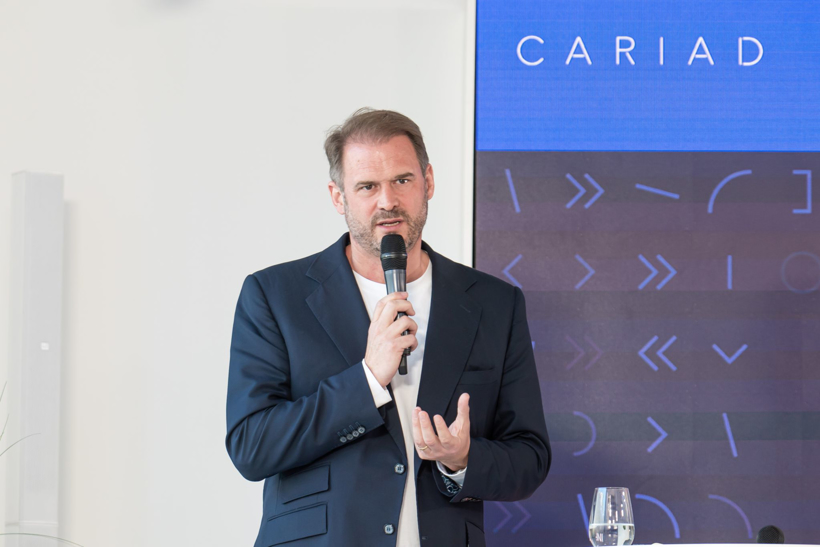 拖后腿的CARIAD，还是得求助硅谷？