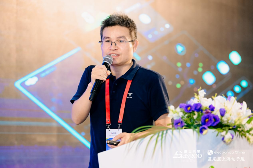 合众汽车：极智座舱，屏分秋色