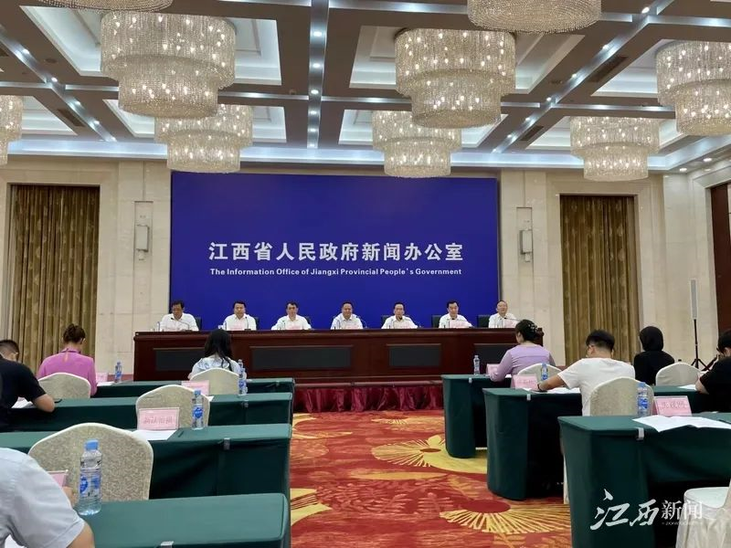 国家地方齐加码，汽车行业迎来多重利好政策