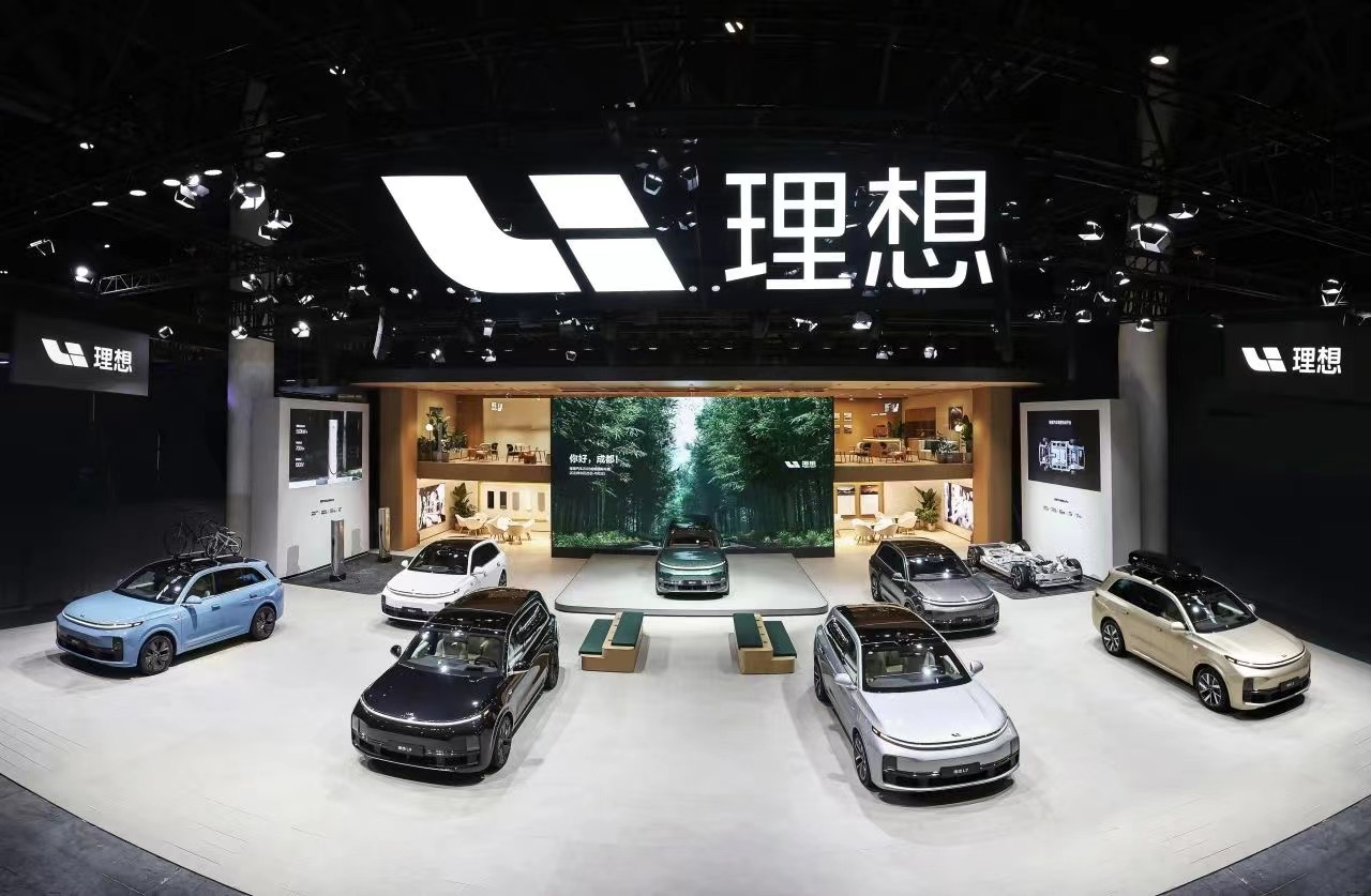 21家车企Q2财报：比亚迪赚109亿，蔚来亏109亿