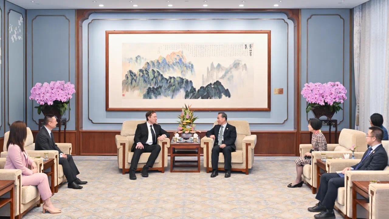 实时更新｜马斯克中国行：外交部回应特斯拉FSD落地中国
