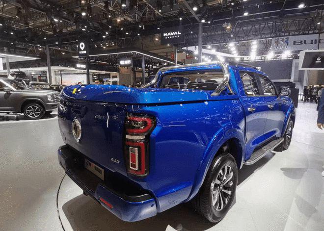 搭载2.4T柴油引擎/售12.68万起 2.4T长城炮正式上市