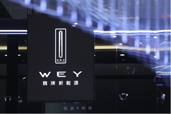 新款蓝山不降反升，硬刚问界M7 Pro，魏建军欲复制坦克的成功？