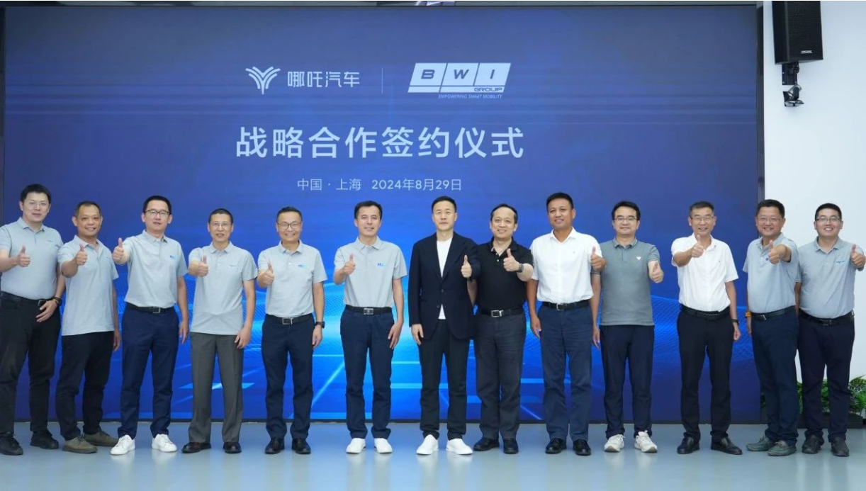 智能底盘：实现三向六自由度的协同控制，朝全面线控化迈进｜2024大事记