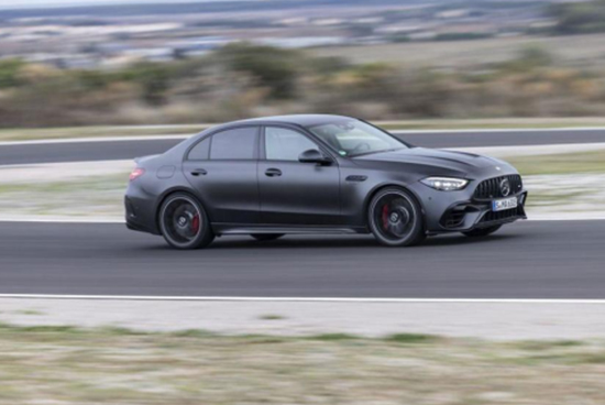 排量升级 新款梅赛德斯-AMG C63配六缸插混