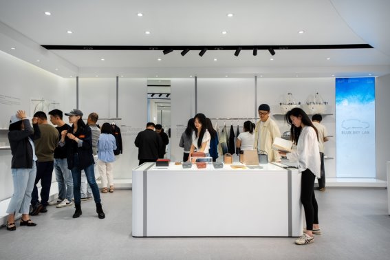 蔚来公司三大品牌齐聚2025上海车展 李斌提出智能汽车“新三大件”