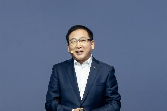 “科技新豪华”再进阶 星途携新能源全明星阵容闪耀上海车展
