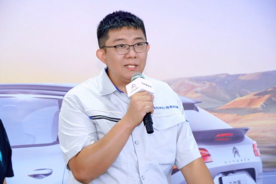凡尔赛C5 X获2025中汽夏测健康与操控双安全权威验证证书