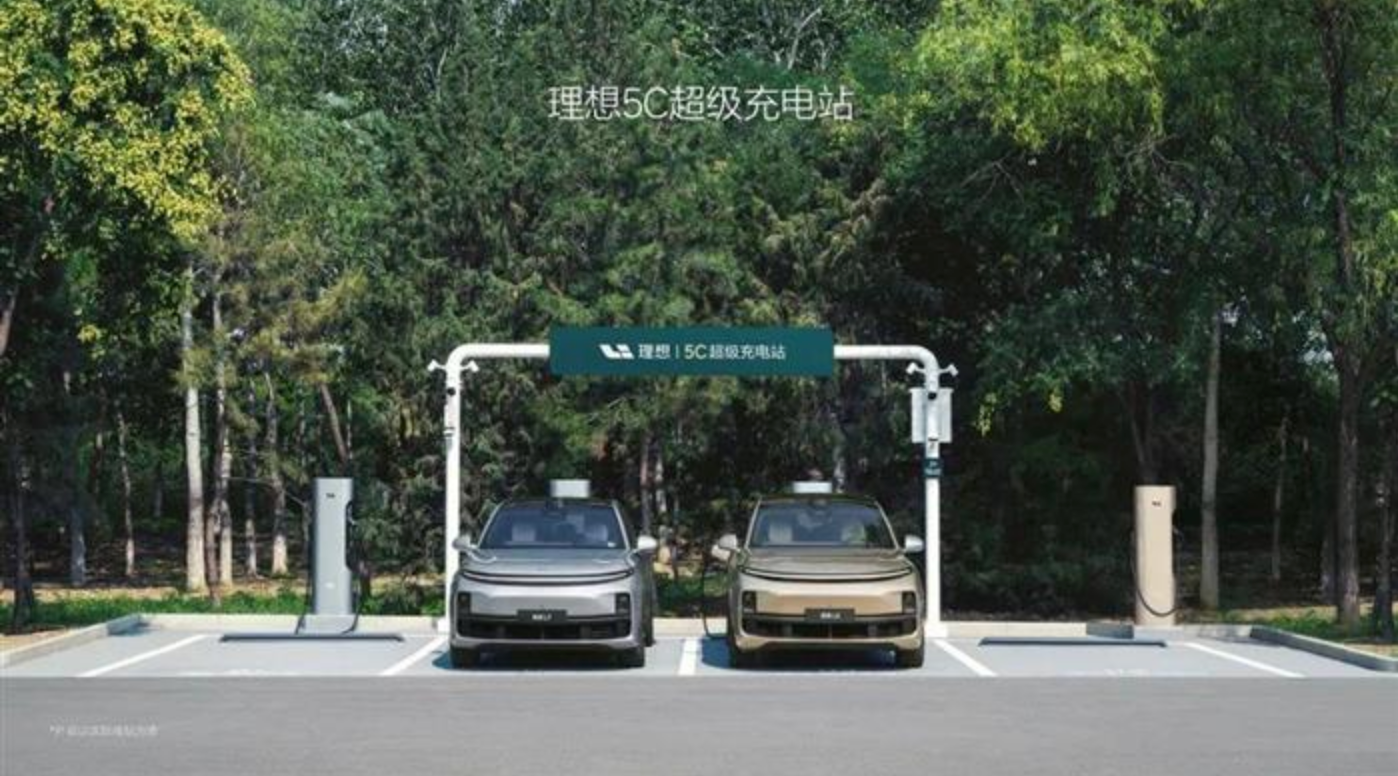 ​理想 i8：不贵，不响，不愿只做奶爸车