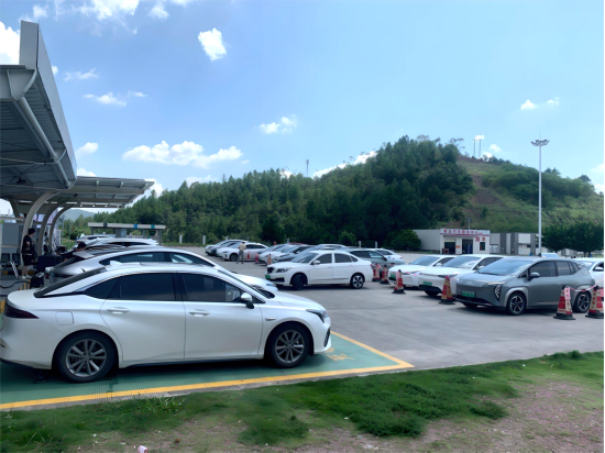 广汽埃安获车企自建快充桩数量第一