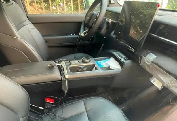 有望四季度上市 iCAR V27内饰谍照曝光
